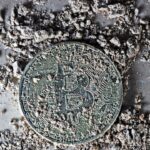 Dust Worth Millions: Coinbase Executive Identifies Ross Ulbricht-Linked Wallets Containing 430 Bitcoin